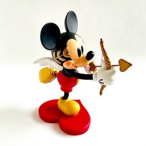 Disney Exclusive “Mickey Mouse Cupid Heart” Valentines Day Statue Figurine
